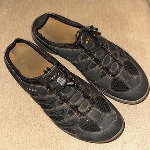 ECCO Mens No Tie Drop in/Slip on Sneakers EU 44